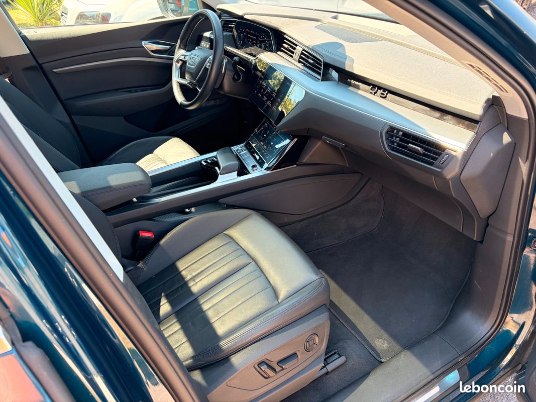 Audi E-tron Q8 50 quattro finition lauch édition full électrique*garantie 12 mois * état neuf (image 2)