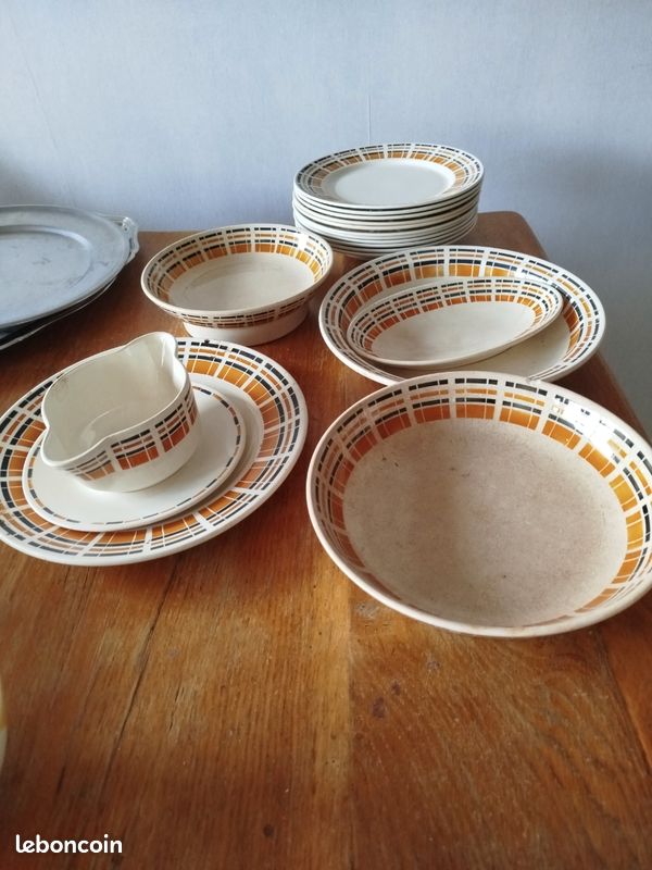 Lot de 6 assiettes creuse en porcelaine Badonvillier