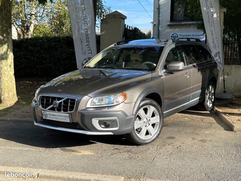 Volvo xc70 2.4 d5 185 summum - garantie 6 mois (image 1)