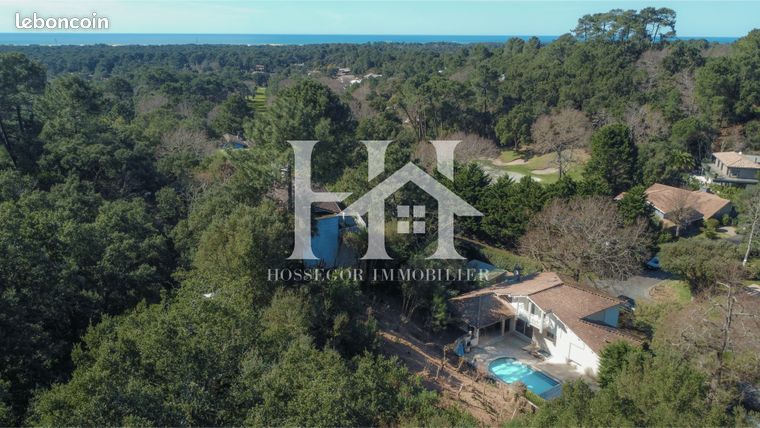 Villa 5 pièces 200 m²