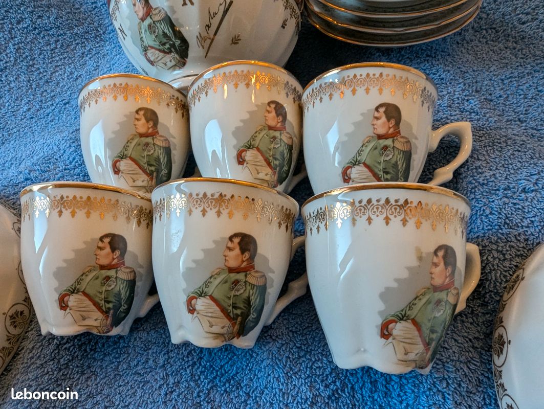Service à café en porcelaine Napoléon (image 2)