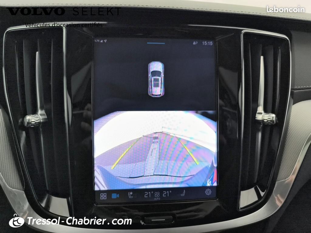 Volvo V60 B4 197 ch DCT7 Ultra Style Dark (image 26)