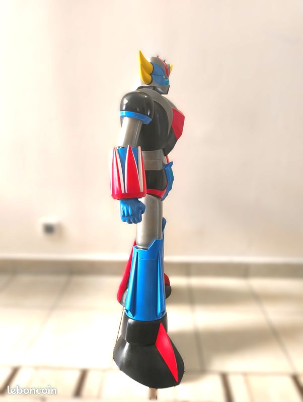 Grande Statue Goldorak Noire - 100 Cm - Sculpture Géante