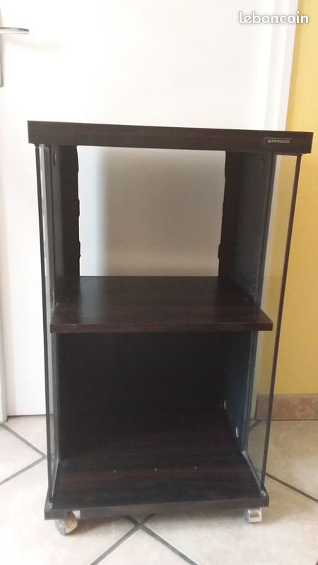 Petit meuble noir à roulettes (image 1)