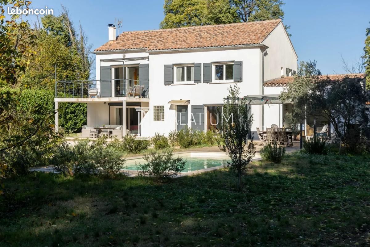 Maison 172 m² · à Grans · 172 m² · 850 000 €