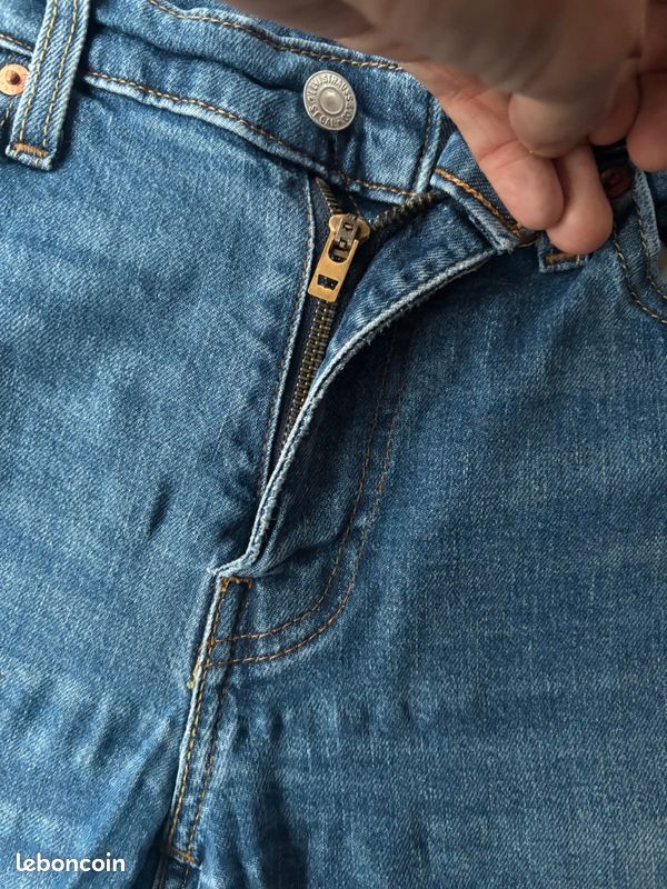 Jean Levi's 511 Homme Taille W30 L32 - Coupe Slim Stretch Décontractée - État Très Bon Occasion