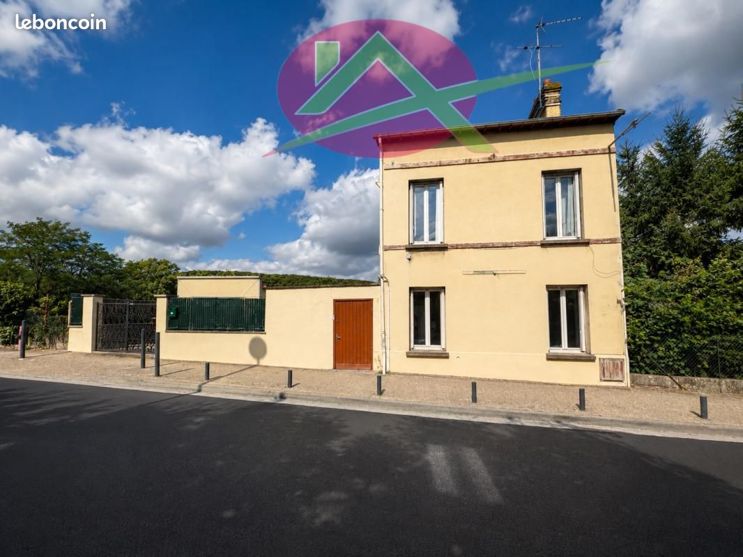 Maison 4 pièces 93 m² · à Saint-Aubin-lès-Elbeuf · 93 m² · 129 000 €