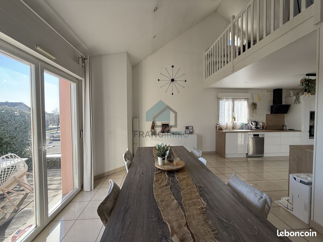 Maison 6 pièces 151 m² · à Maîche · 151 m² · 405 000 €