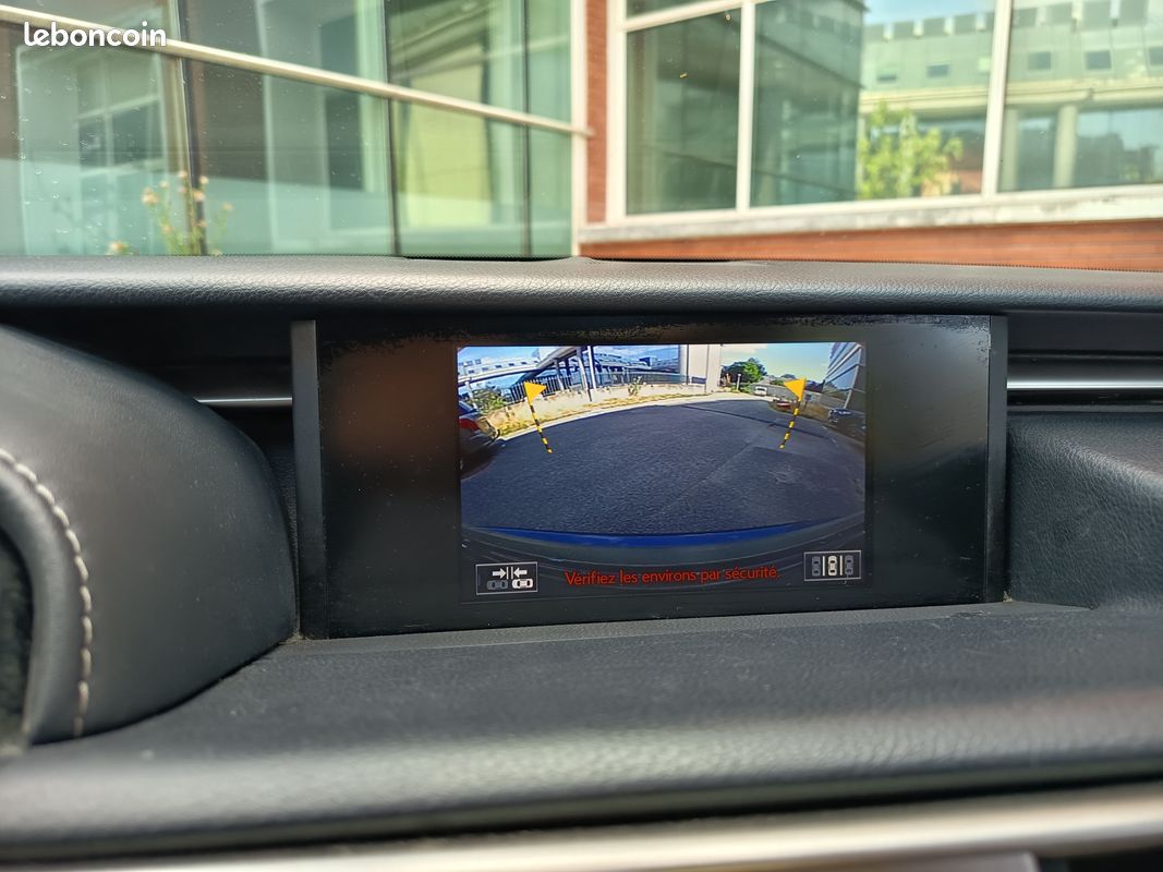 LEXUS IS 300H HYBRIDE ESSENCE 2.5 L - 181 CH PACK - Boite Automatique – 01/2015 – 273 593 KM – VO 432 (image 10)
