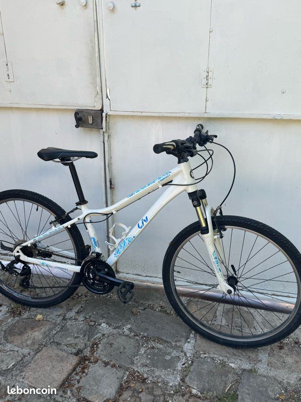 VTT enfants Giant LIV XS (26 pouces) Vélos