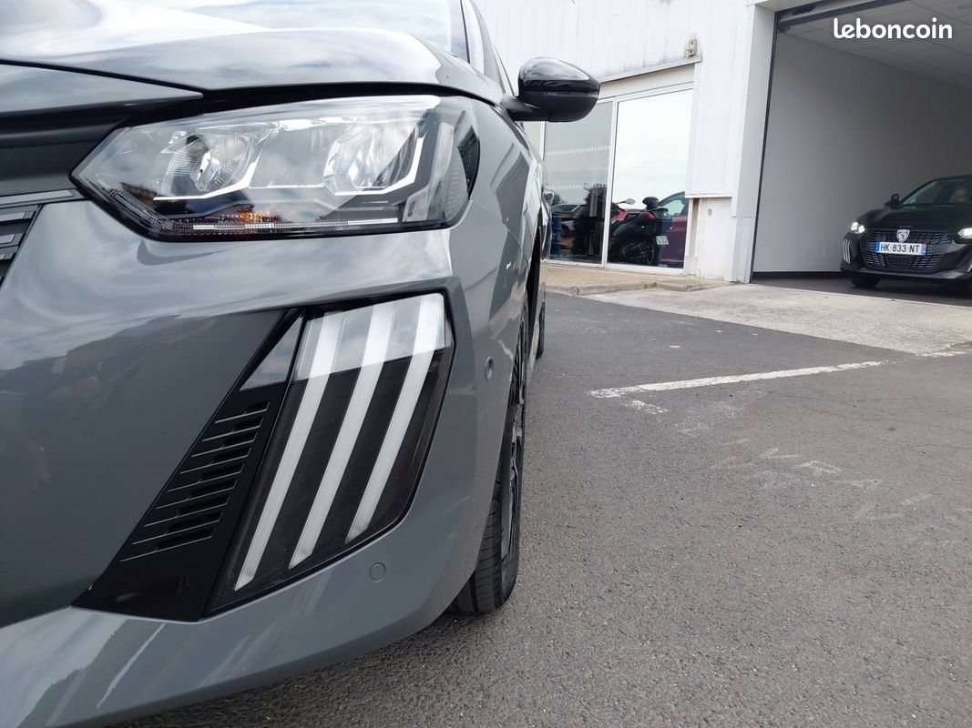 PEUGEOT 208 Electrique 156ch 54 kWh Allure (image 24)
