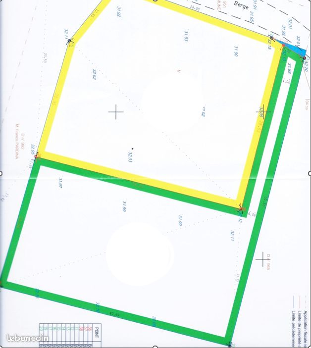 Terrain à bâtir 1040 m2 · à Saint-Antoine-sur-l'Isle · 30 000 €