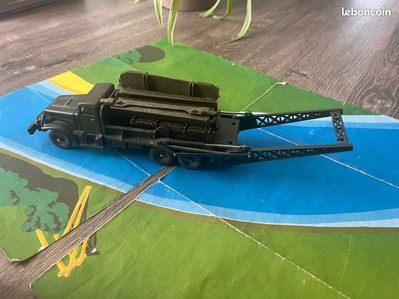 Camion Militaire Dinky Toys Brockway - Chassis Gravé Avec Plot, état