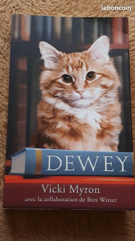 Dewey - Vicki Myron (image 1)