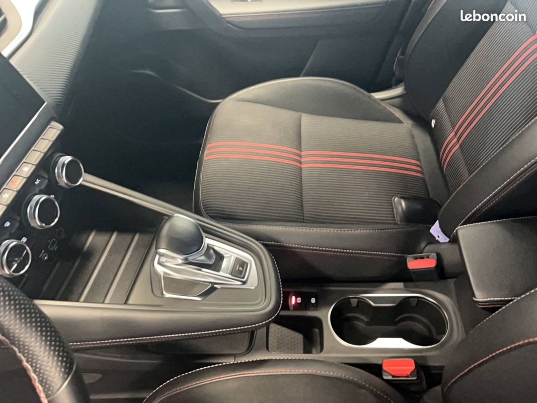 RENAULT Captur mild hybrid 160 EDC R.S. Line (image 12)