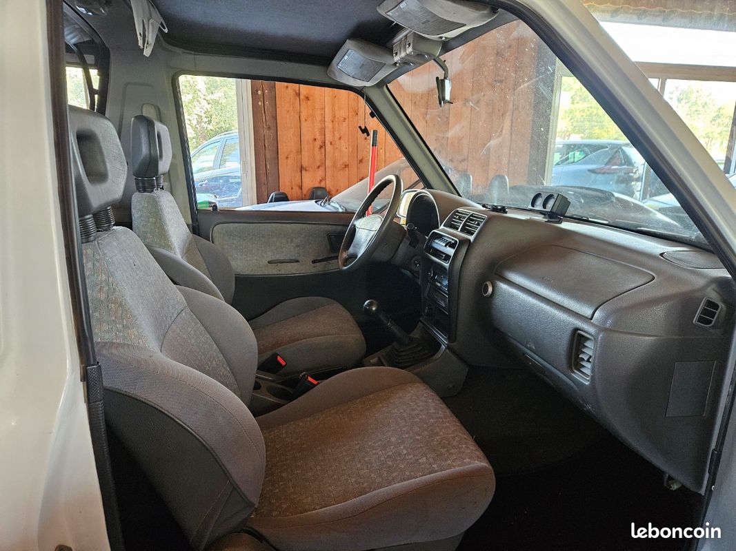 SUZUKI VITARA 1.6i 95 CV BACHÉ / CABRIOLET (image 2)