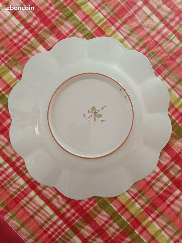 Plat décoratif motif fleurs faience de Nevers en très bon état (image 3)