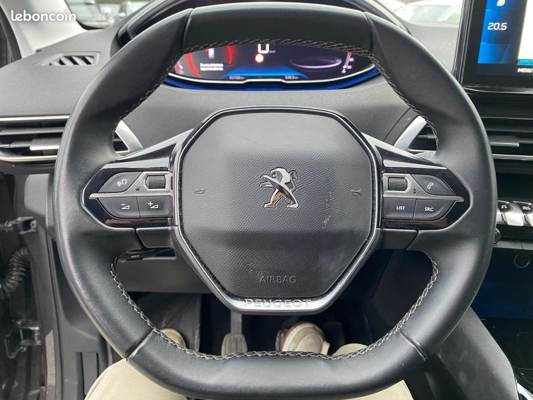 PEUGEOT 3008 1.2i 12V S&S - 130 Allure - Caméra de Recul + GPS (image 8)