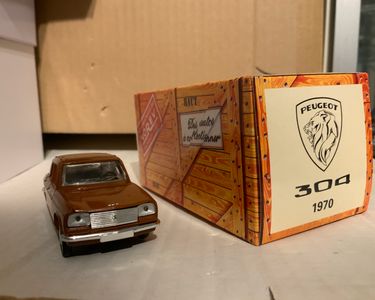 Miniature Peugeot 304 Break 1970 - Metosul 1/43, Blanc, Moulée Sous Pression, Occasion