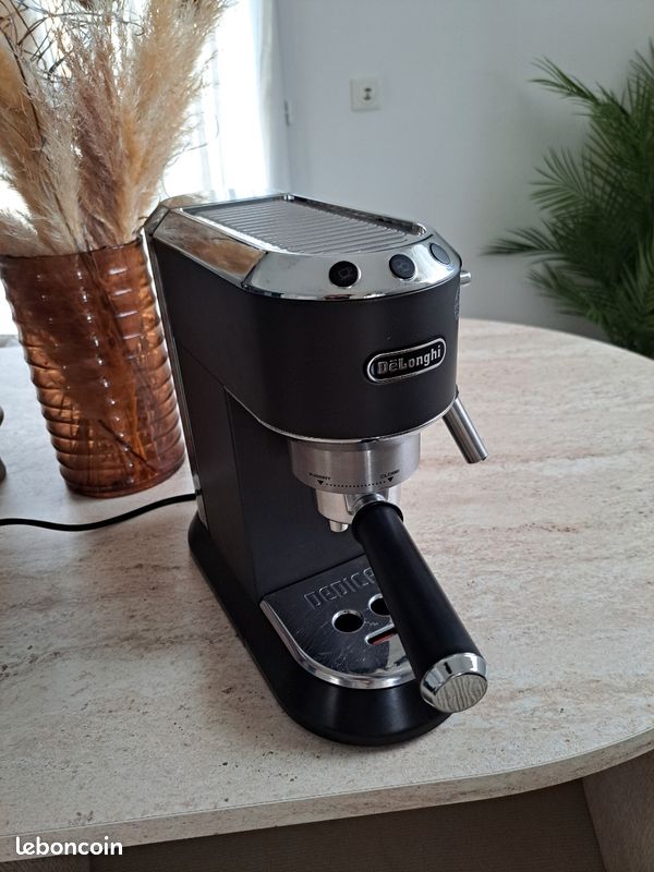 Cafetière DeLonghi Dedica Style (image 1)