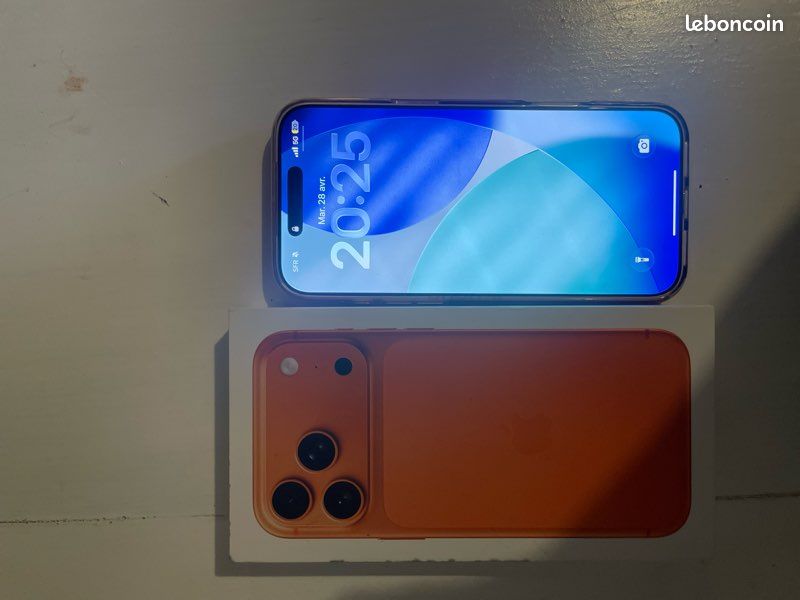 IPhone 17 pro Max avec sa boîte (image 1)