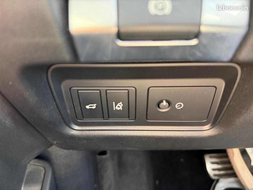 JAGUAR E-PACE D180 - AWD - BVA R-Dynamic PHASE 1 (image 24)