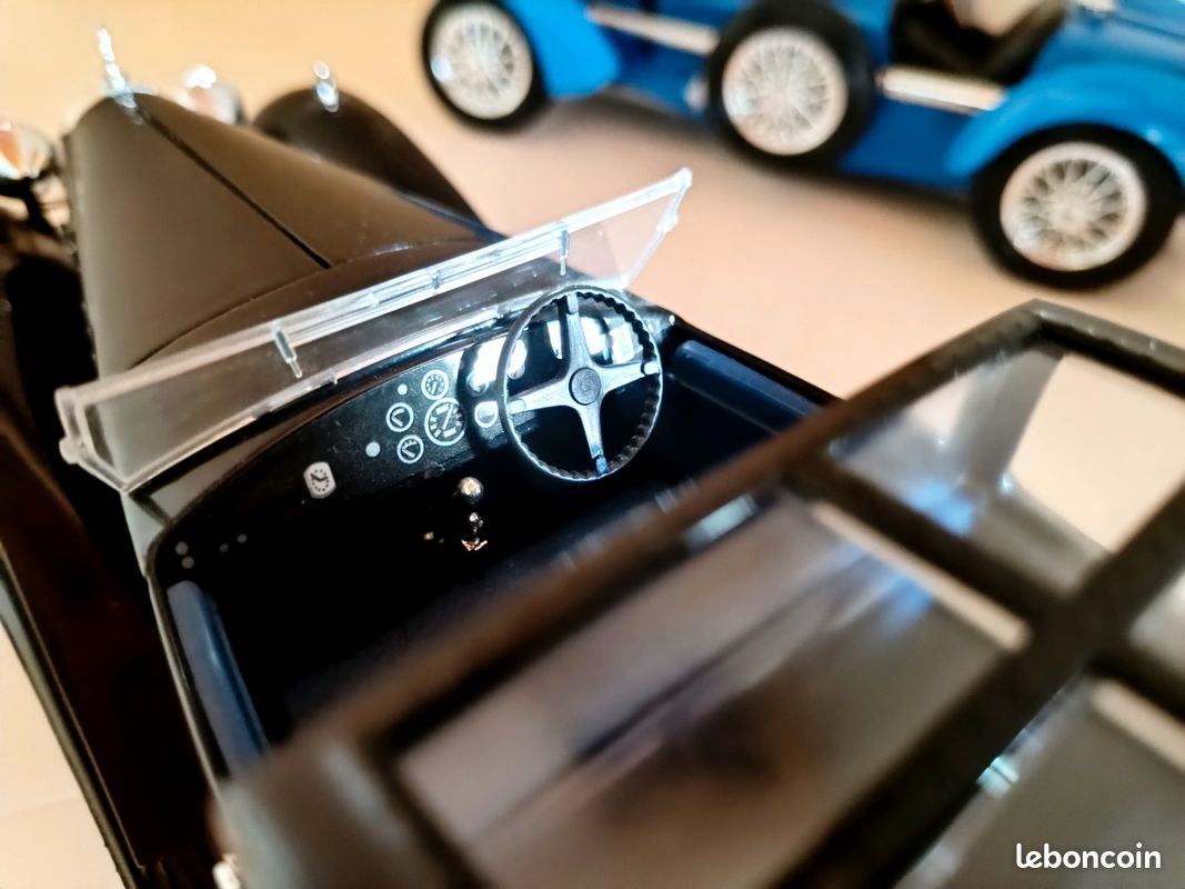 Bugatti Royale Type 41 Black 1930 (Solido 1/18th Scale) – Model car | Buy Collectible Model Car – Bernard Miniatures