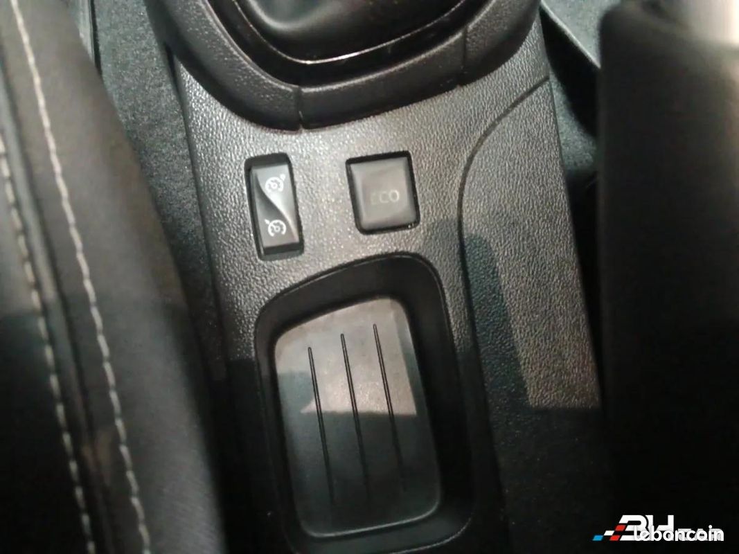 Renault Clio 0.9 TCE 90 ENERGY INTENS (image 25)