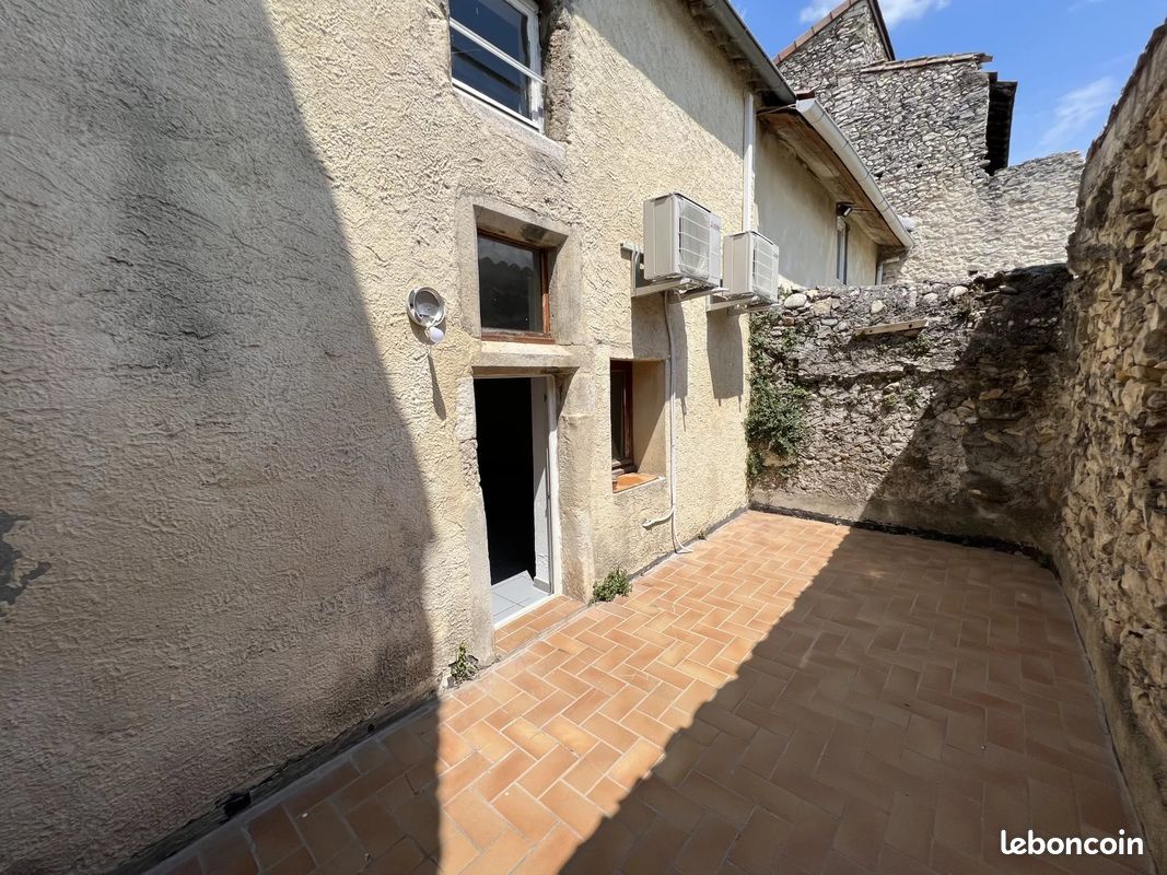 Maison 4 pièces 113 m² · à Montélimar · 113 m² · 160 000 €