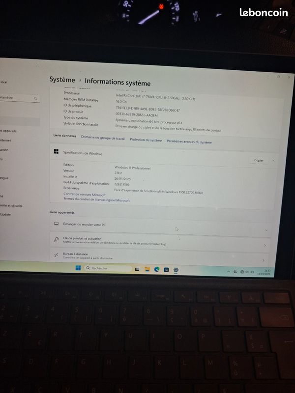 Surface pro I7 (image 2)