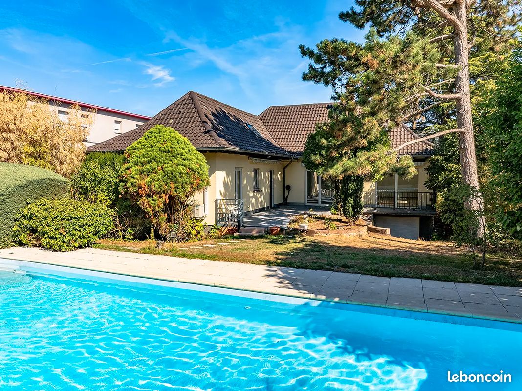 Maison 7 pièces 250 m² · à Haguenau · 250 m² · 589 000 €