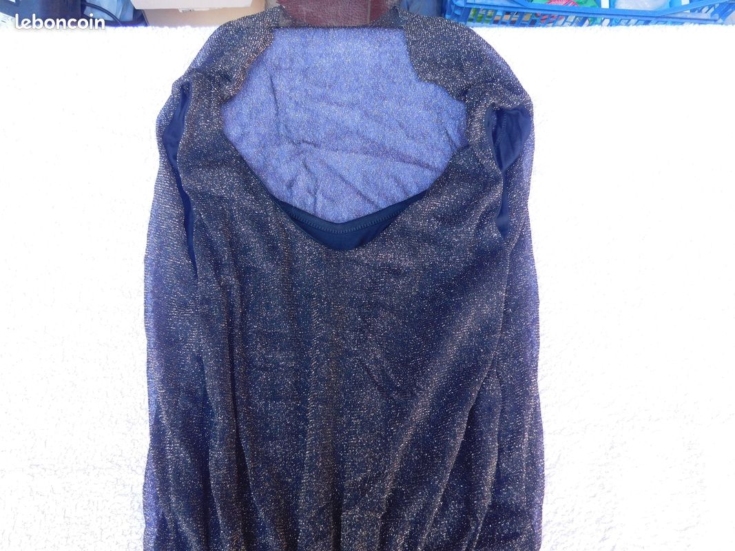 Robe chic noire et bleu (image 2)