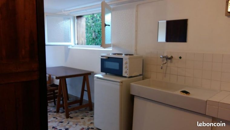 Chambre 1 pièce 25 m²