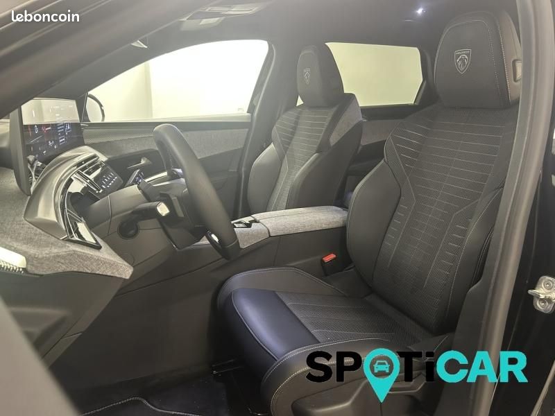 Peugeot 5008 Hybrid 145ch GT e-DCS6 (image 9)