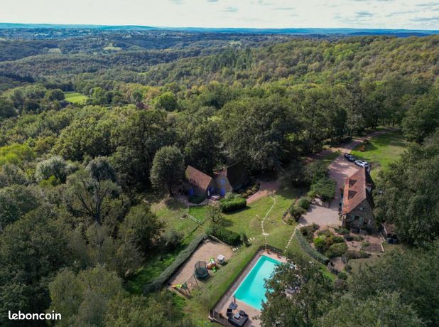 Maison 10 pièces 230 m²
