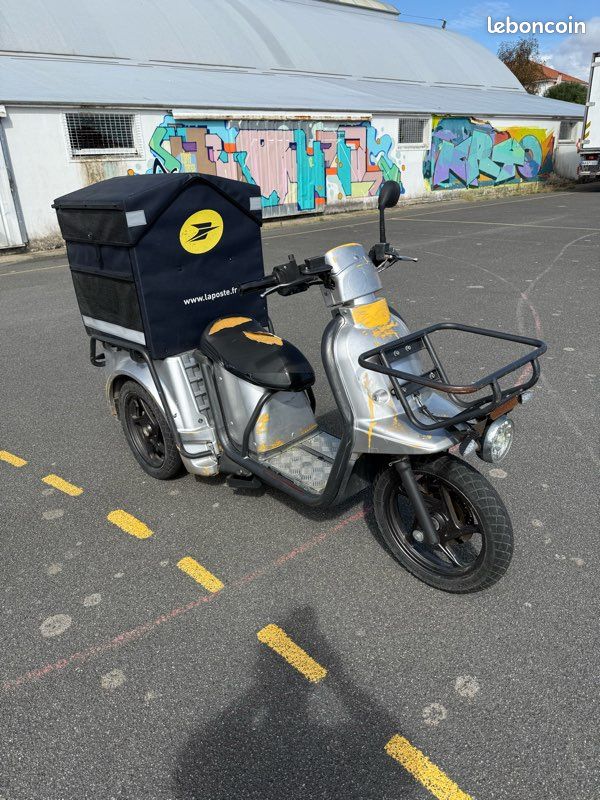 Scooter poste moto vélo (image 1)
