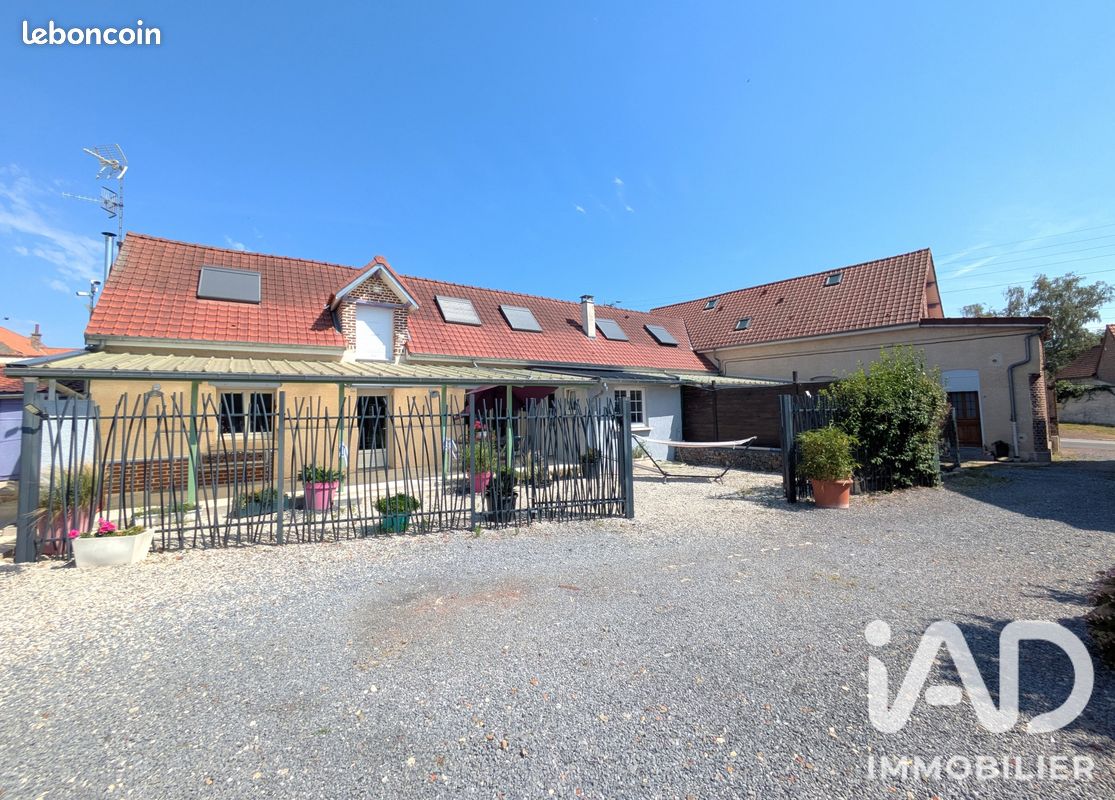 Immeuble 205 m² · à Bourlon · 205 m² · 314 000 €