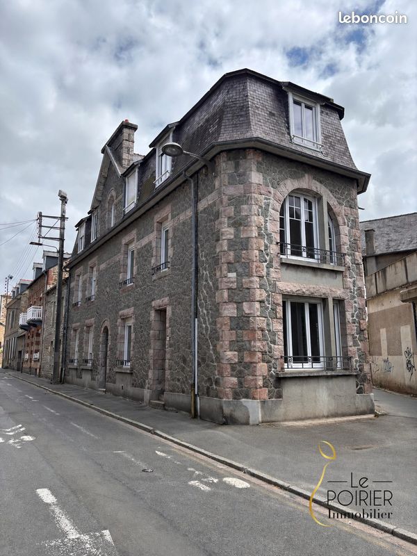 Maison 8 pièces 144 m² · à Lamballe-Armor · 144 m² · 866 €