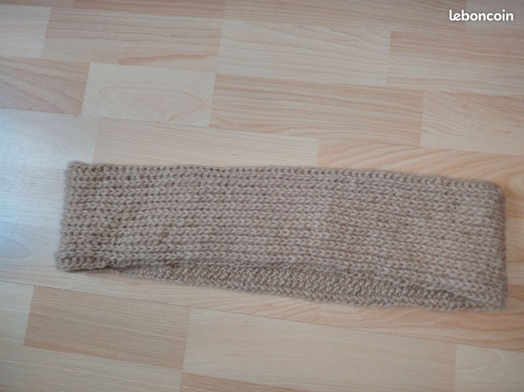 Écharpe (Laine) FAIT À LA MAIN (image 2)