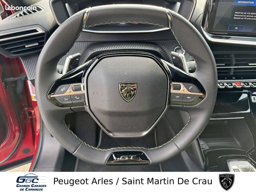PEUGEOT 2008 Hybrid 145 e-DCS6 GT (image 13)