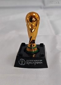 Presse-papiers Trophée Coupe Du Monde FIFA 2002 – Corée/Japon, En Cristal 3D, Occasion Avec Boîte D'origine