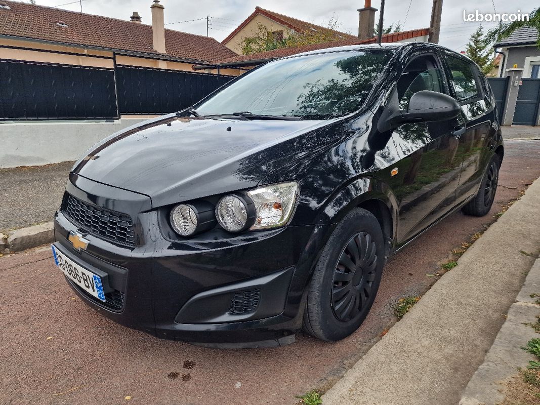 Chevrolet aveo 1.3 vcdi 75ch start/stop lt (image 1)