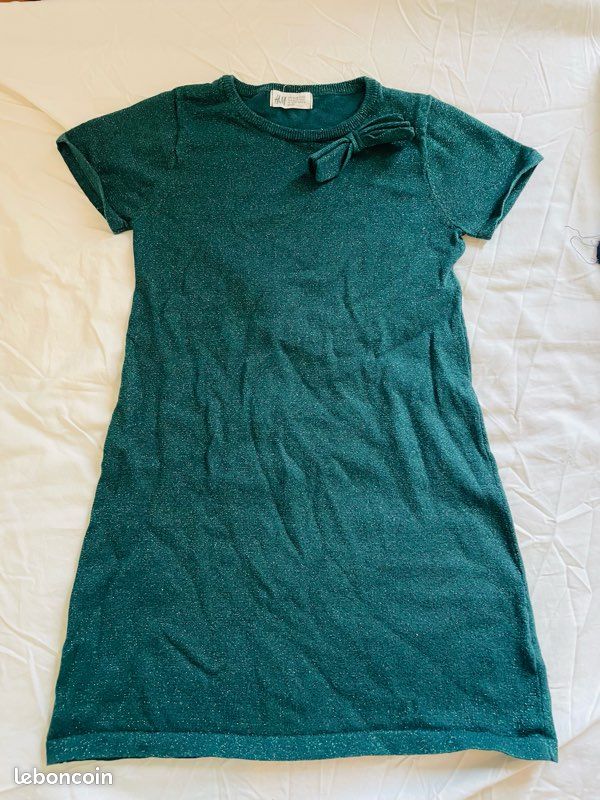 Robe vert foncée à paillettes avec un nœud Vêtements