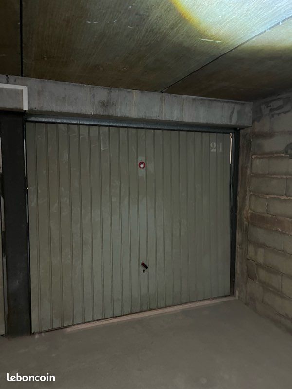 Parking 1 pièce 15 m² · à Agde · 15 m² · 38 000 €