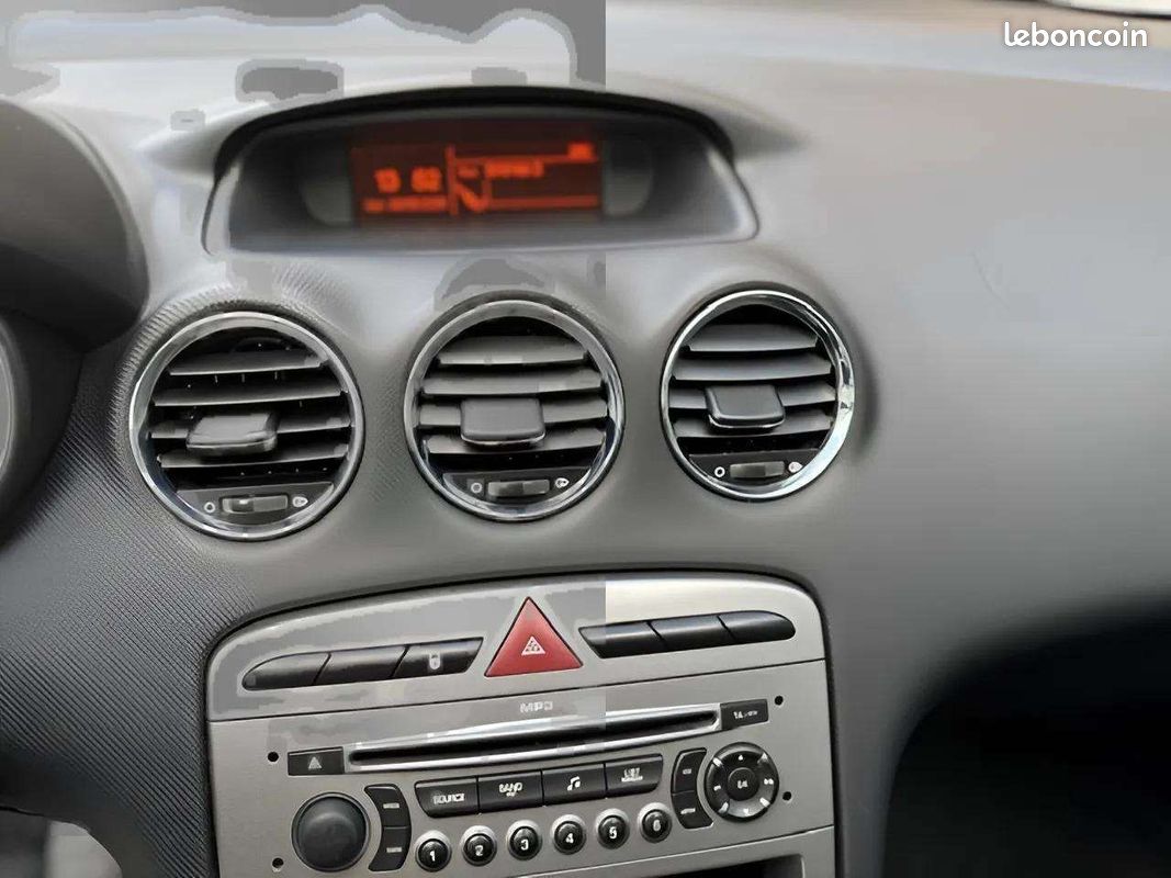 Peugeot 308 1.6 VTI 16V PREMIUM 5P (image 12)
