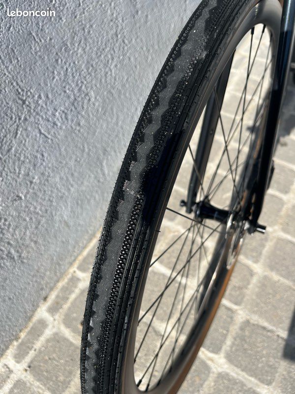Giant FastRoad Advanced Carbone GRX Gravel – Taille ML – Excellent état (image 6)