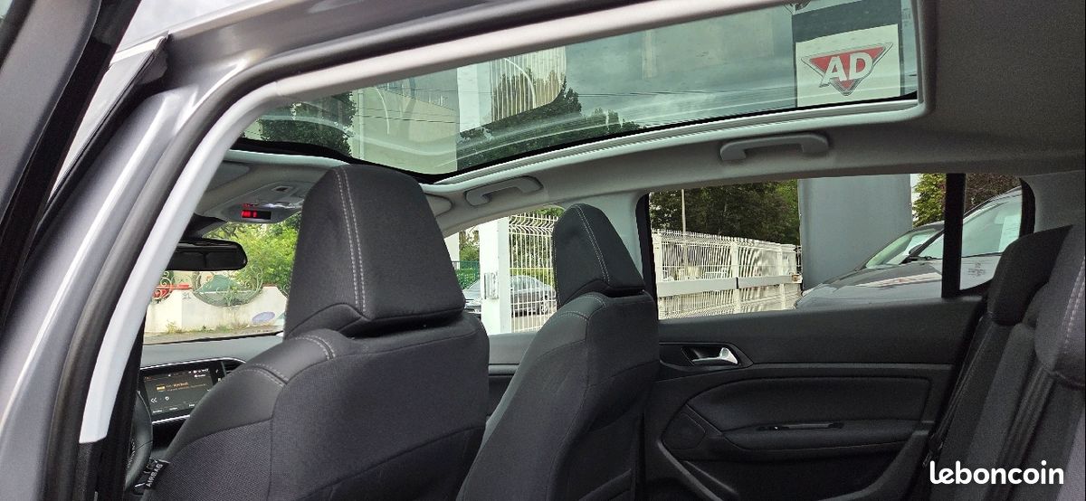 Peugeot 308 1.2 PURETECH 130CH E6.C S&S ALLURE EAT8 (image 8)