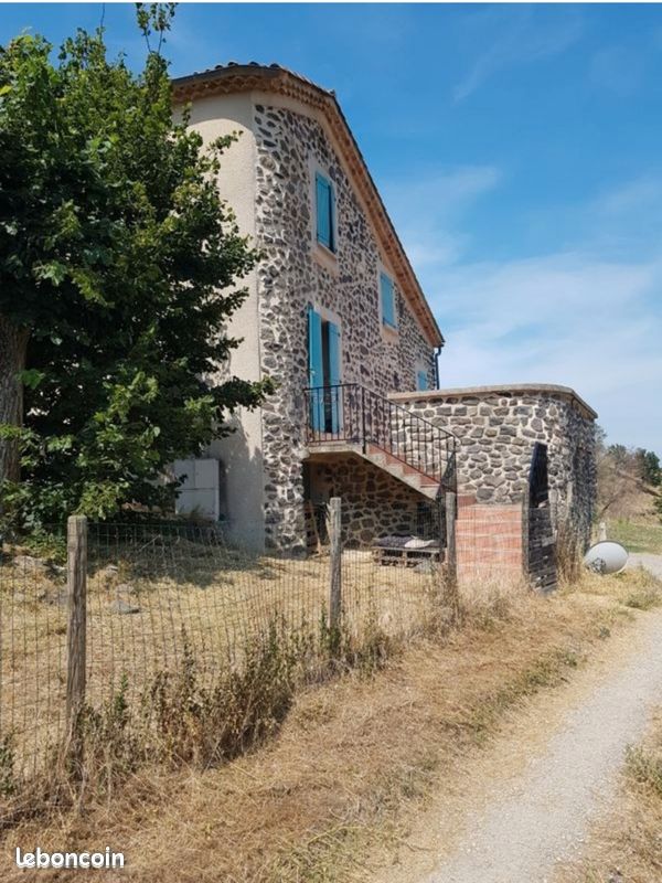 Maison 3 pièces 100 m² · à Rochessauve · 100 m² · 750 €/mois