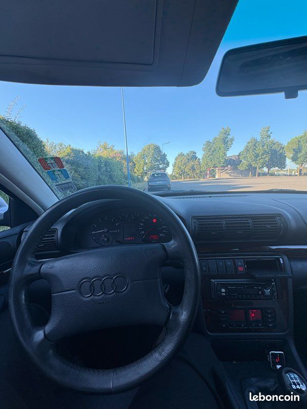Audi A4 (image 3)