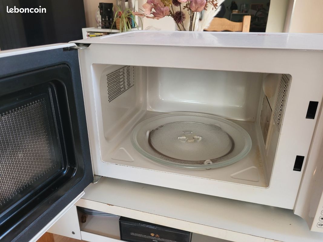 Micro-ondes avec fonction grill Moulinex (image 2)